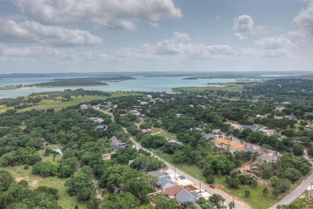 Pristine 3-bedroom Home Near Canyon Lake!